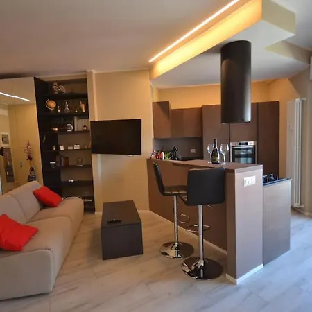 Chez Moi كومو